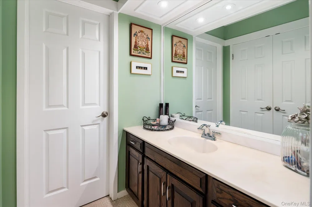 332 Heritage Hills #B Somers, NY 10589