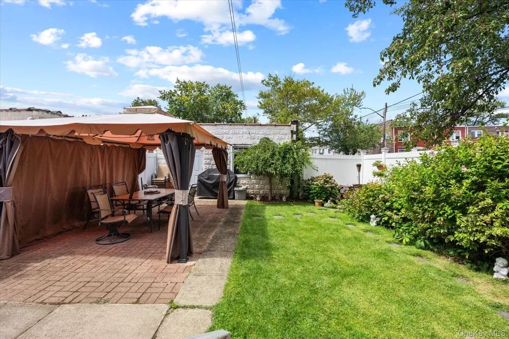 66-02 78th Street Middle Village, NY 11379