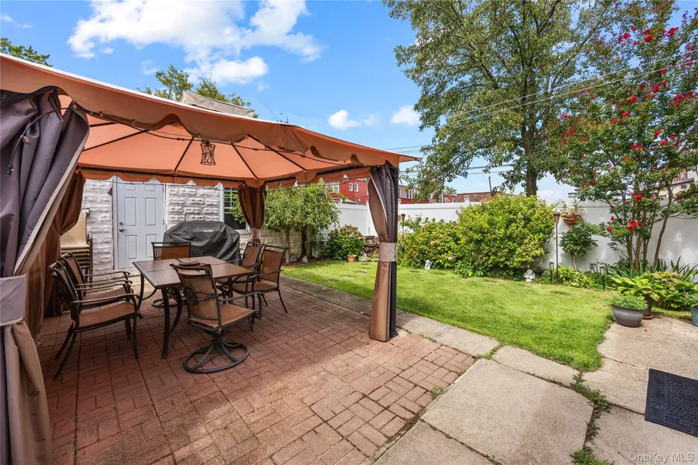 66-02 78th Street Middle Village, NY 11379