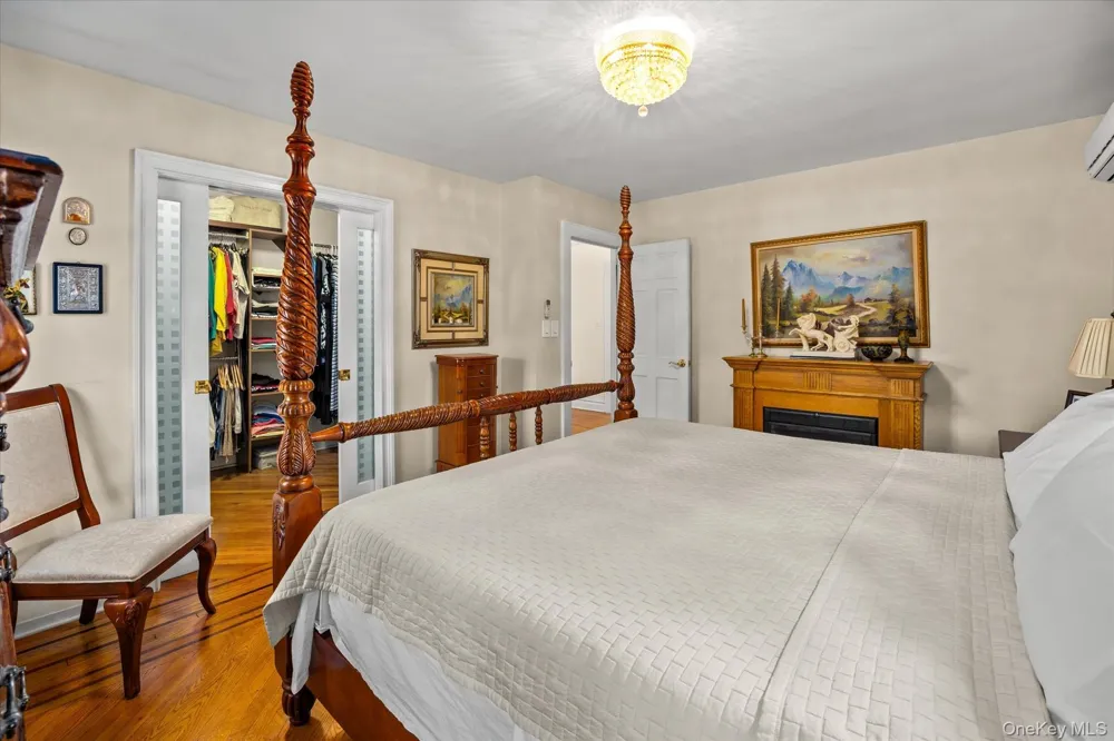 66-02 78th Street Middle Village, NY 11379