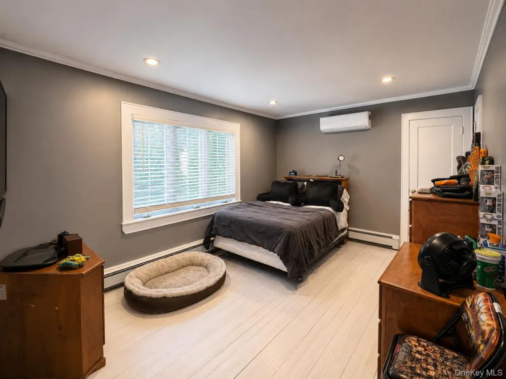 1055 Stanton Avenue Woodmere, NY 11598