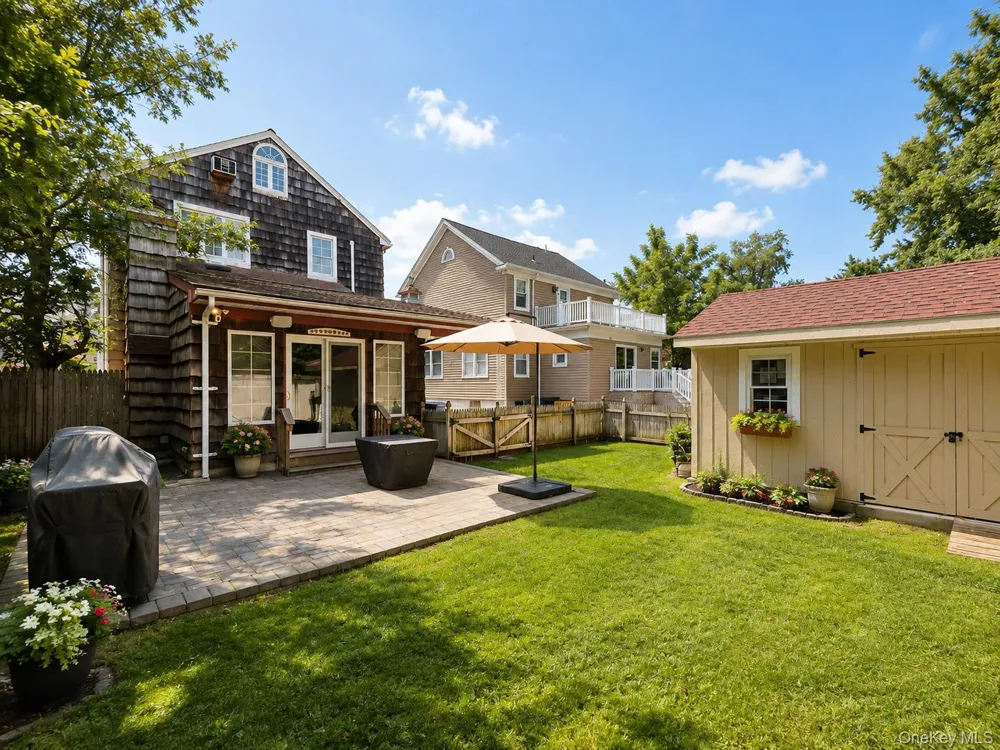 1055 Stanton Avenue Woodmere, NY 11598