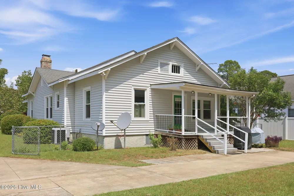 210 W Harper Street Snow Hill, NC 28580
