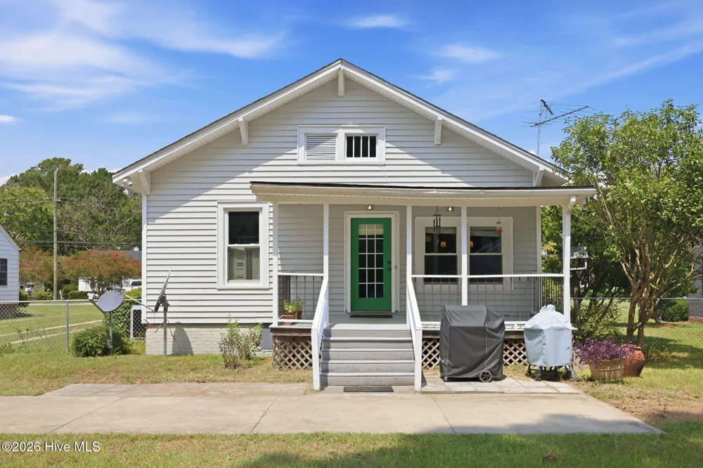 210 W Harper Street Snow Hill, NC 28580