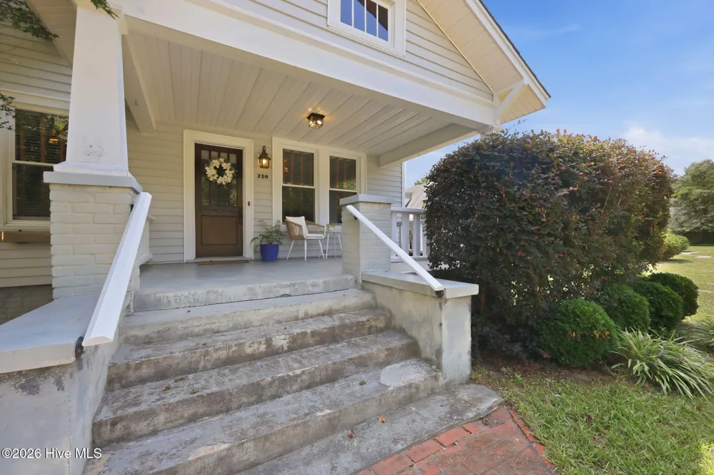 210 W Harper Street Snow Hill, NC 28580
