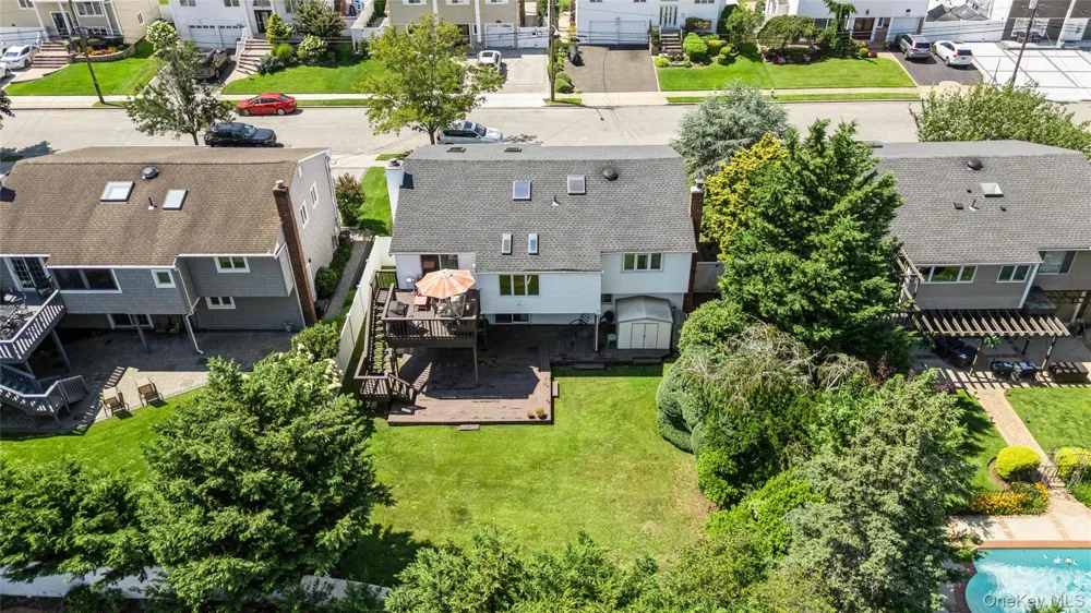 2917 Len Drive Bellmore, NY 11710