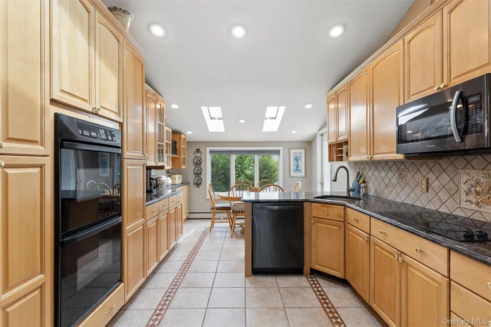 2917 Len Drive Bellmore, NY 11710