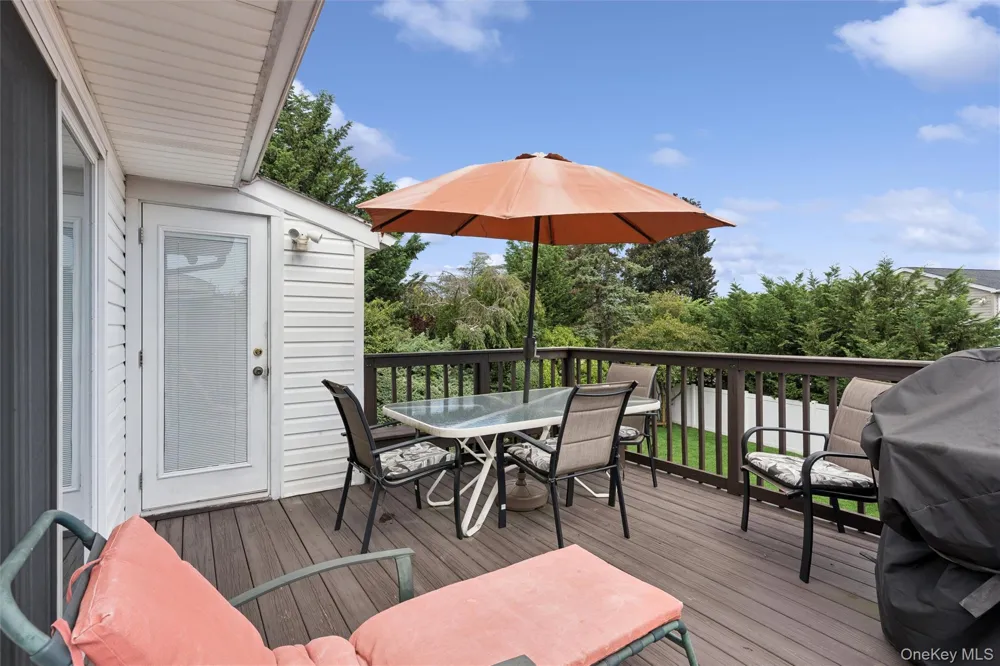 2917 Len Drive Bellmore, NY 11710