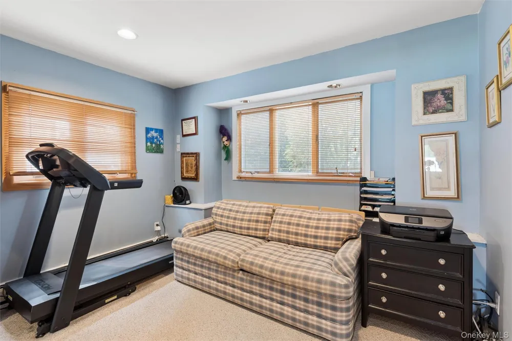 2917 Len Drive Bellmore, NY 11710