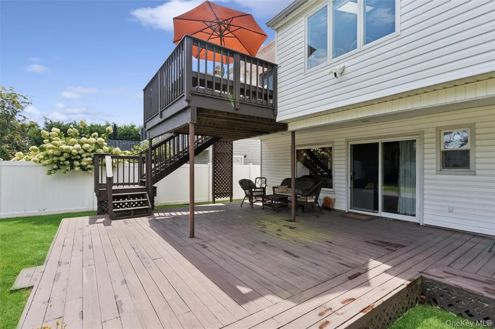 2917 Len Drive Bellmore, NY 11710