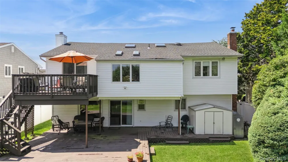 2917 Len Drive Bellmore, NY 11710