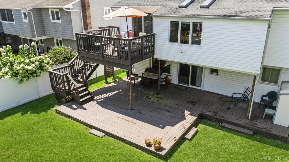 2917 Len Drive Bellmore, NY 11710