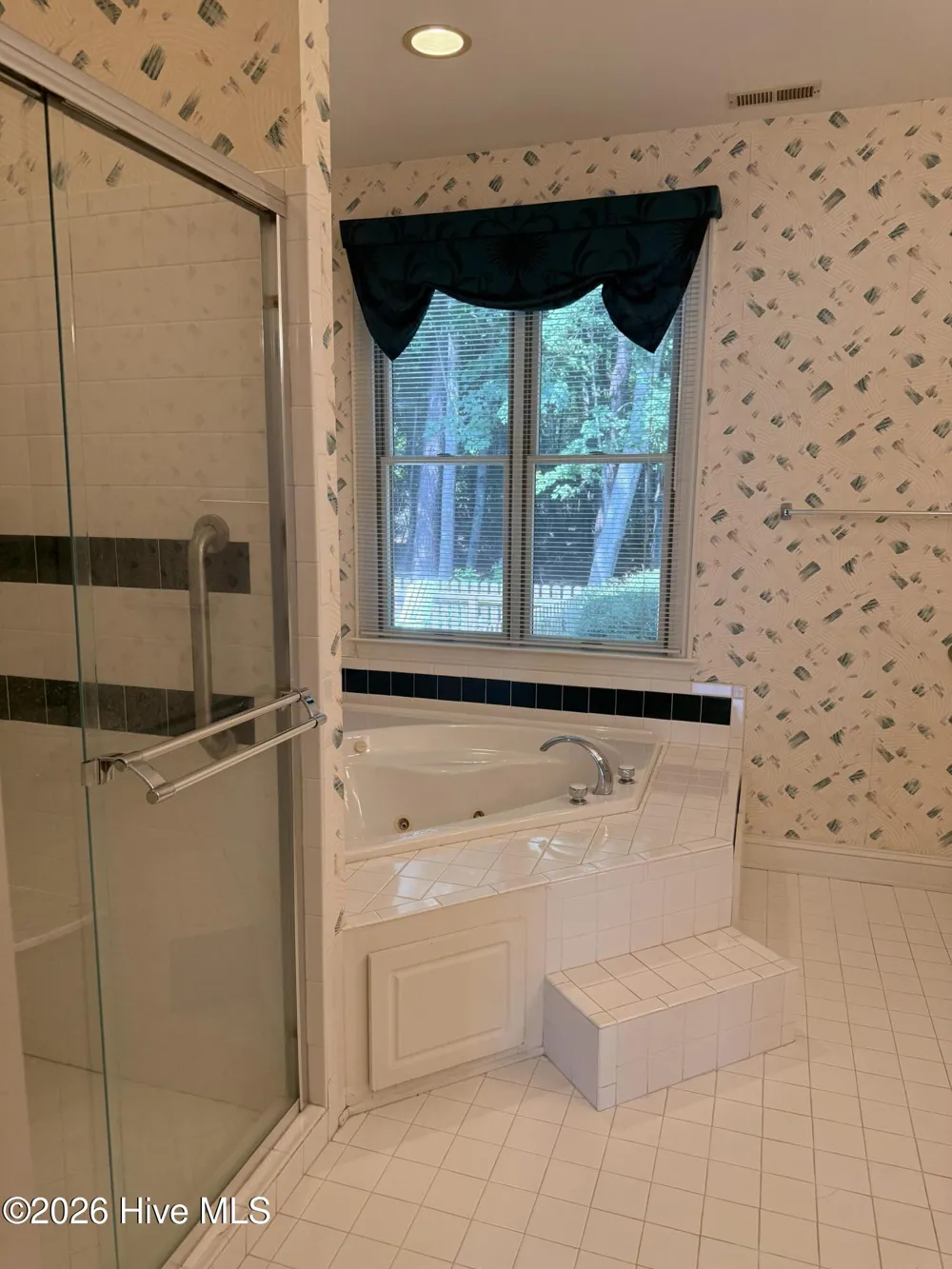 1010 Devonshire Drive Trent Woods, NC 28562