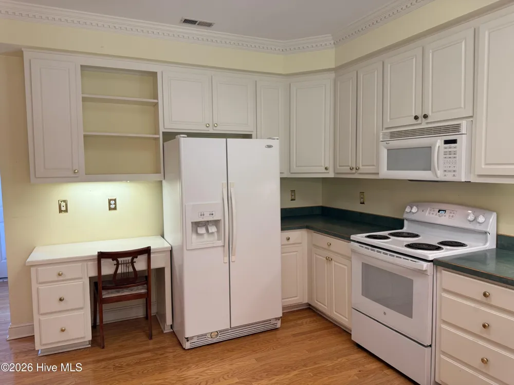 1010 Devonshire Drive Trent Woods, NC 28562