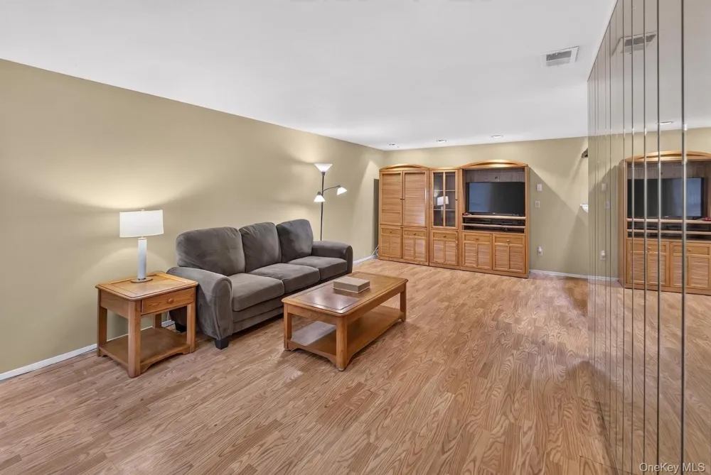 278 Brettonwoods Drive #278 Coram, NY 11727