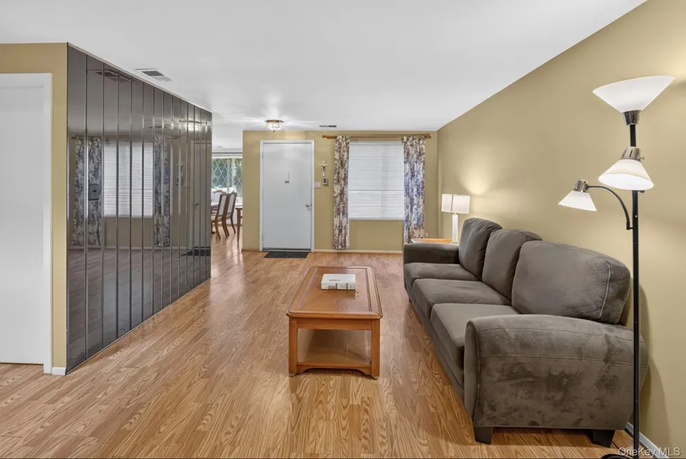 278 Brettonwoods Drive #278 Coram, NY 11727