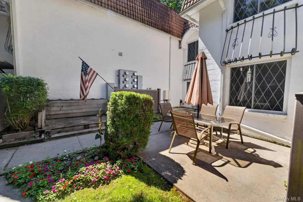 278 Brettonwoods Drive #278 Coram, NY 11727