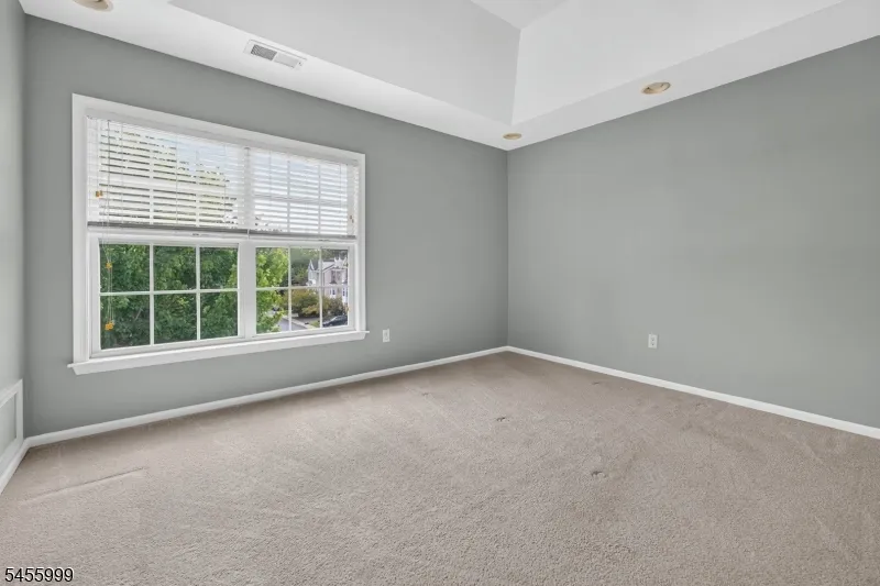 2 Hope St Lopatcong, NJ 08865