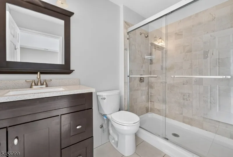 2 Hope St Lopatcong, NJ 08865