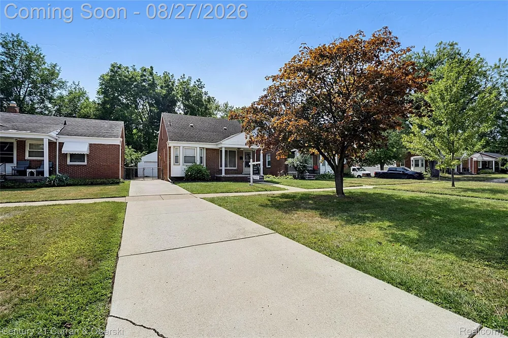 26075 Fordson Highway Redford Charter Township, MI 48239