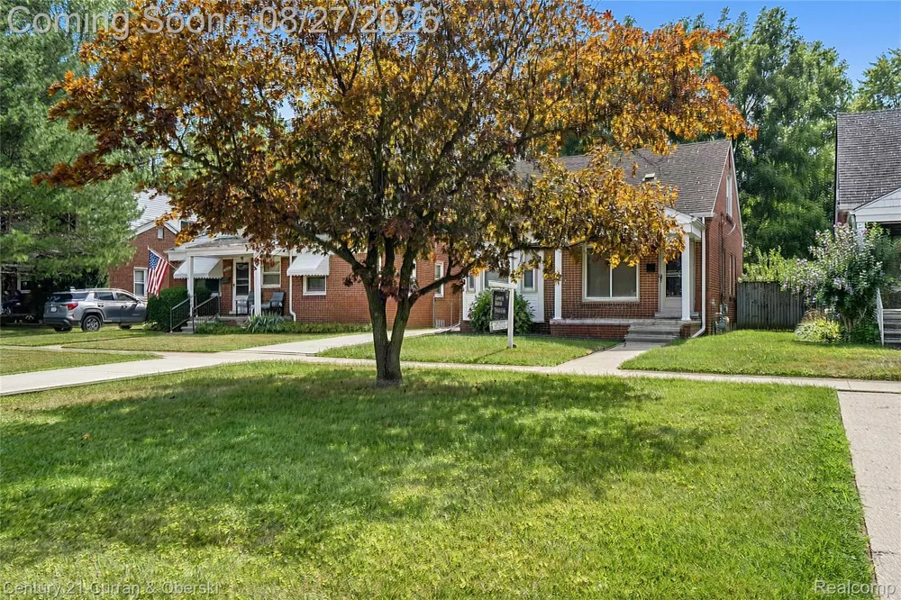 26075 Fordson Highway Redford Charter Township, MI 48239