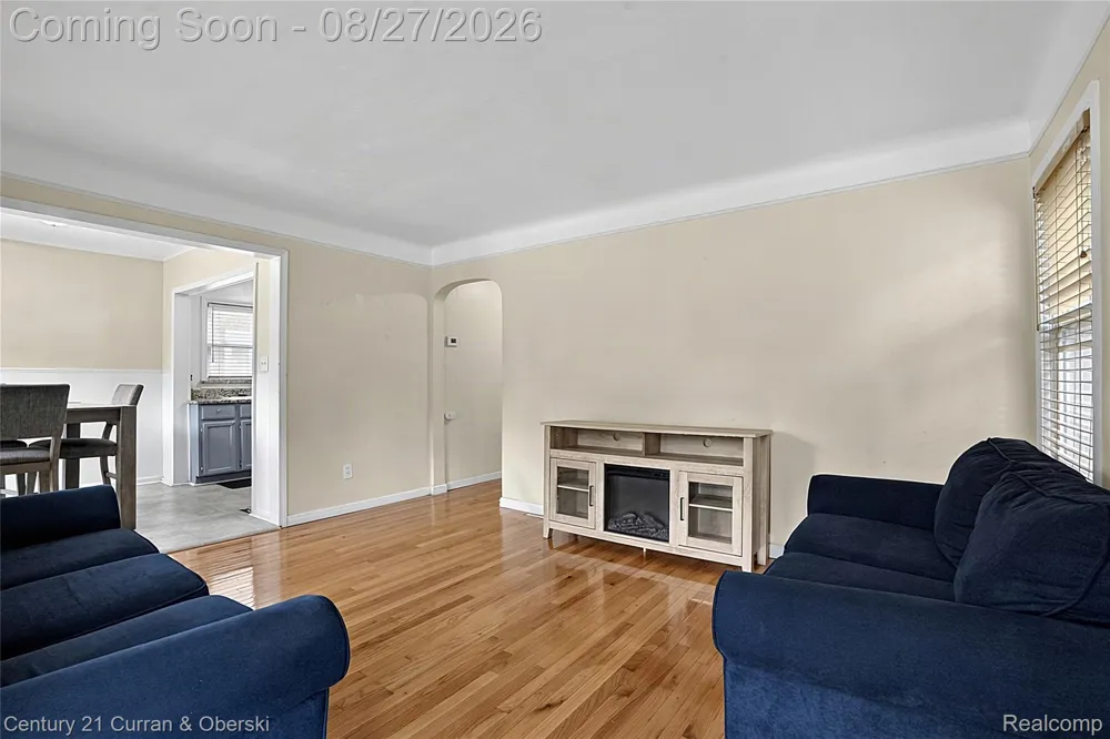 26075 Fordson Highway Redford Charter Township, MI 48239
