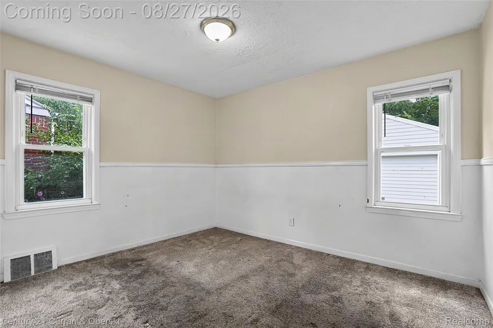 26075 Fordson Highway Redford Charter Township, MI 48239