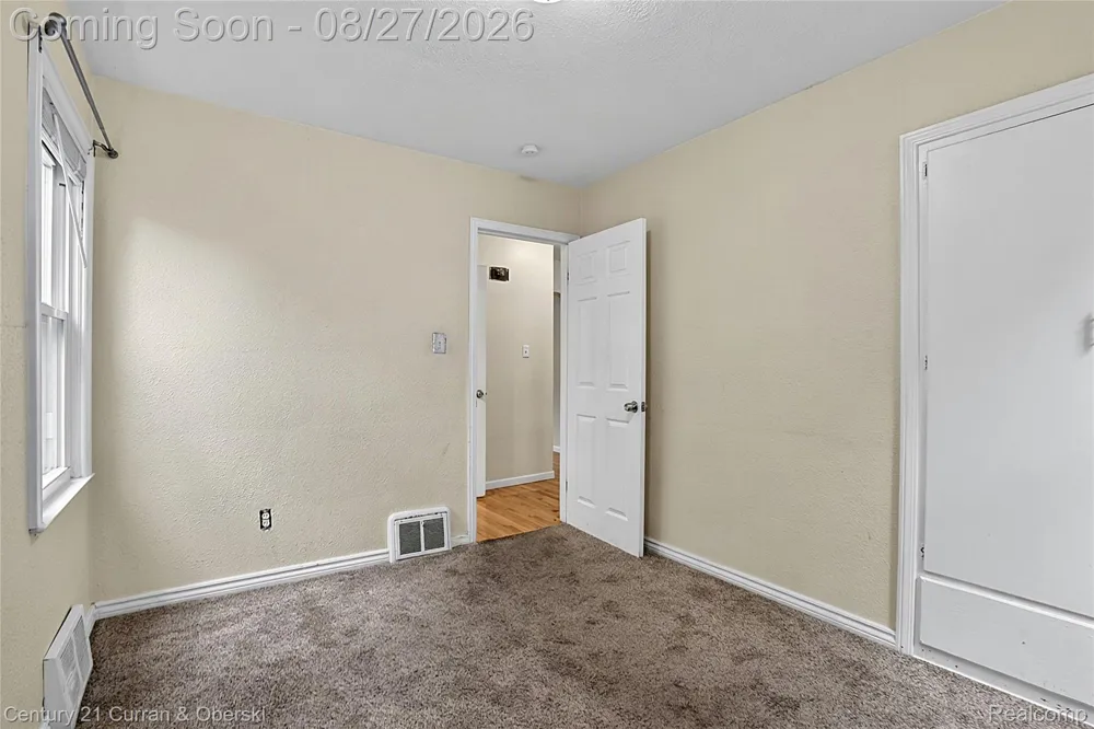 26075 Fordson Highway Redford Charter Township, MI 48239