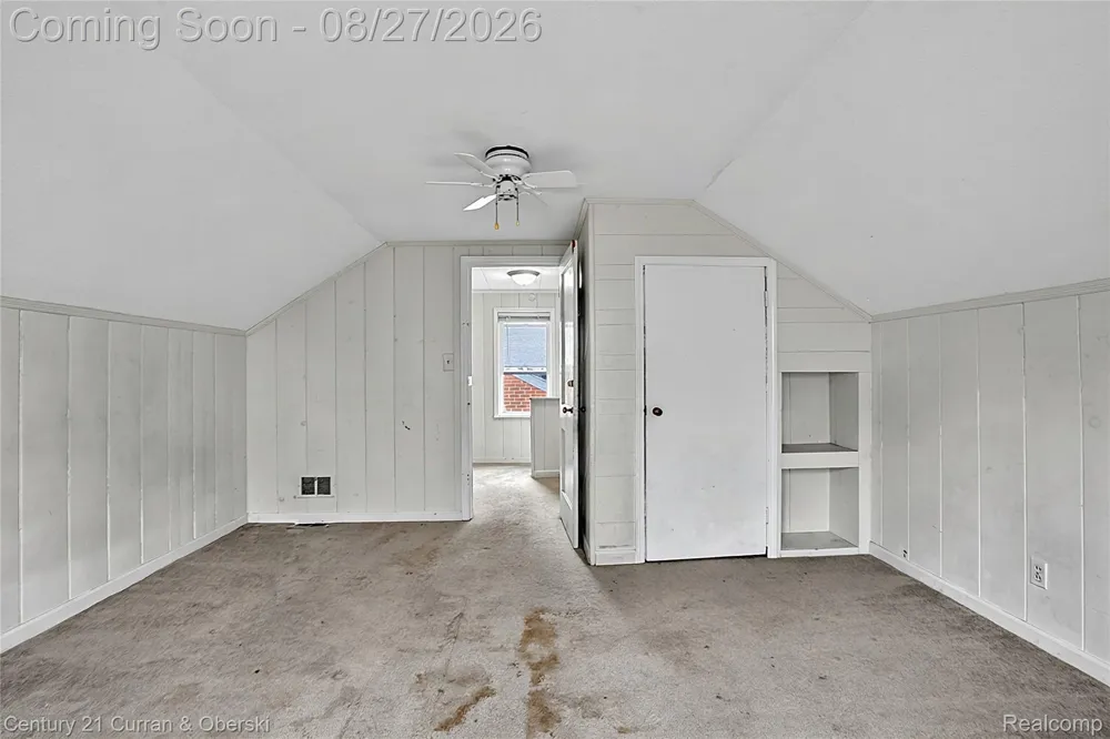 26075 Fordson Highway Redford Charter Township, MI 48239