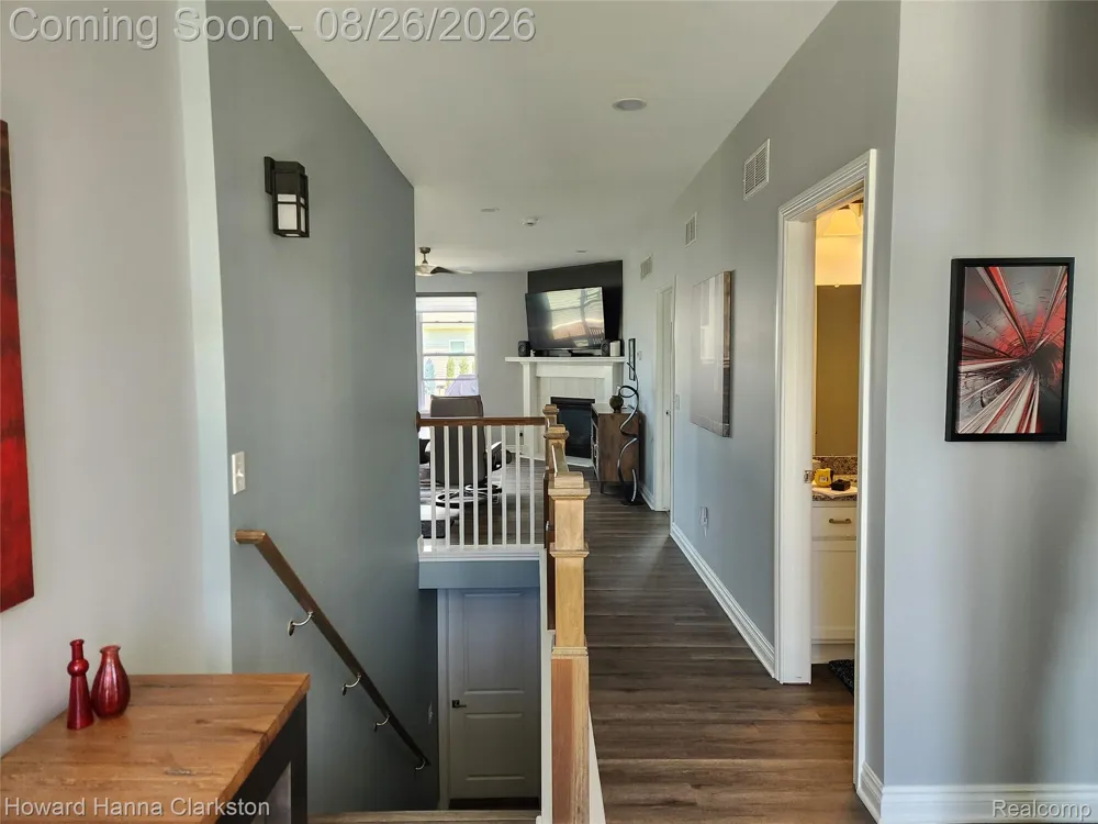 8676 Sawgrass Lane White Lake Charter Township, MI 48386