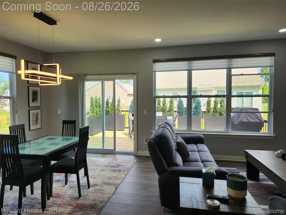 8676 Sawgrass Lane White Lake Charter Township, MI 48386