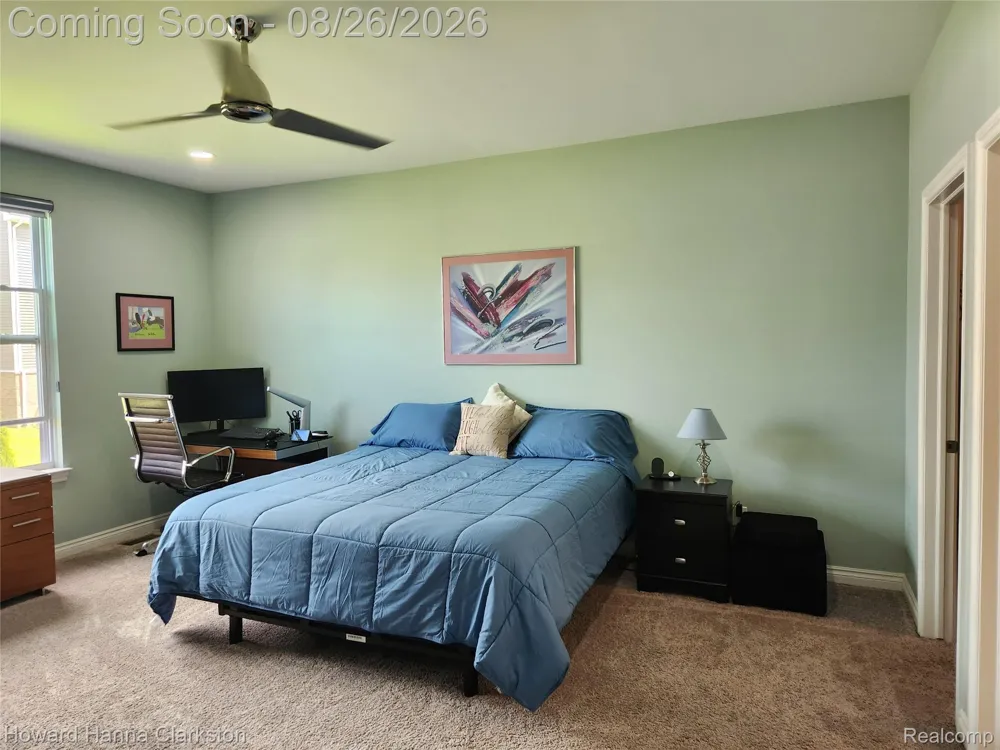 8676 Sawgrass Lane White Lake Charter Township, MI 48386