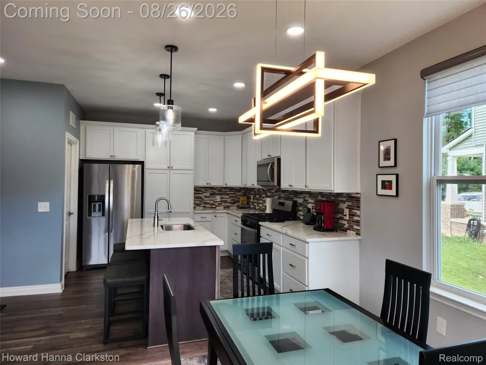 8676 Sawgrass Lane White Lake Charter Township, MI 48386