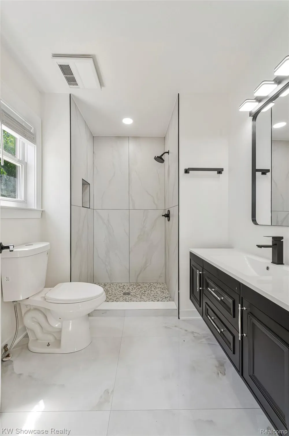 4392 CASS ELIZABETH ROAD Waterford Charter Township, MI 48328