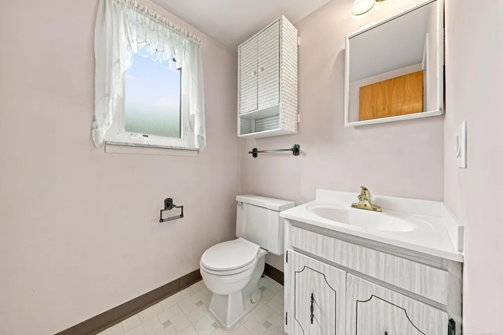 3915 Nowak Drive Sterling Heights City, MI 48310