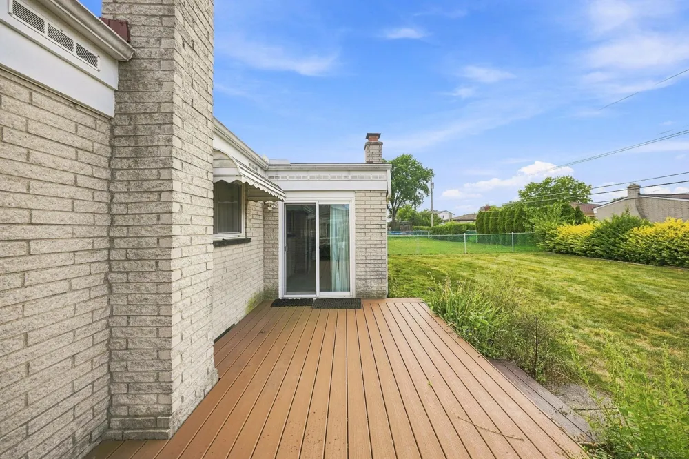 3915 Nowak Drive Sterling Heights City, MI 48310