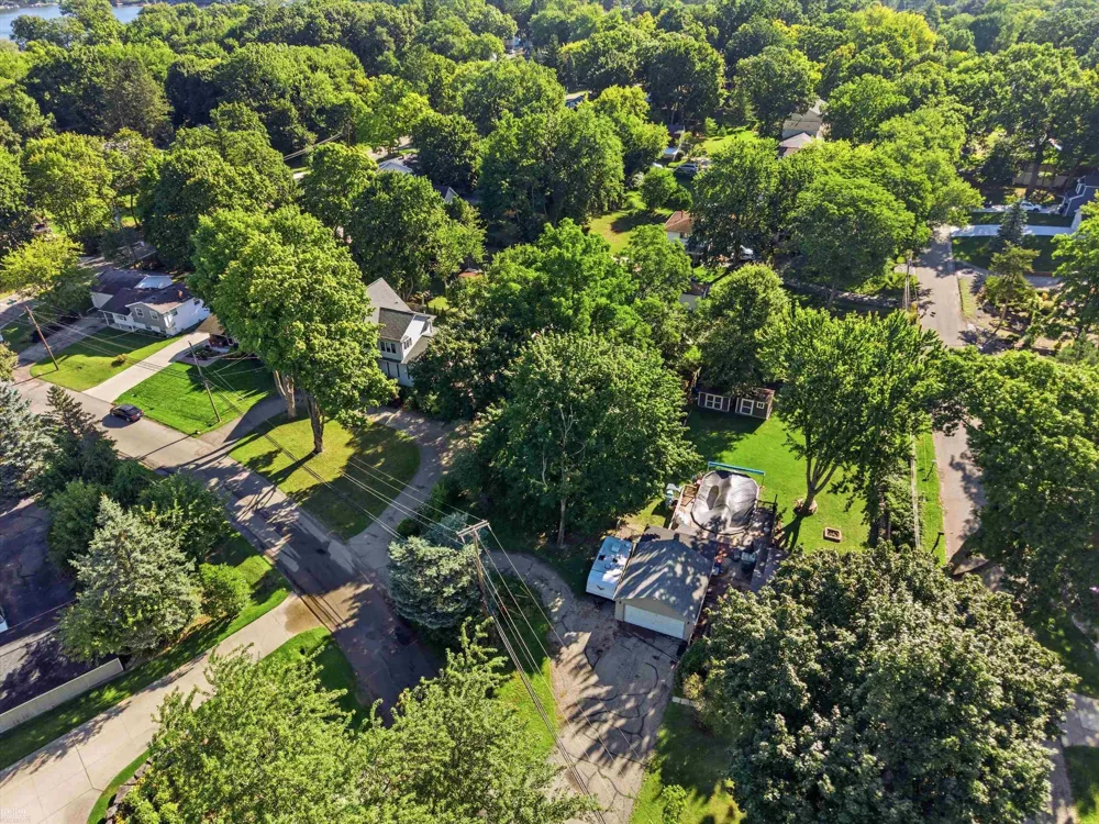 Covert Road Waterford Charter Township, MI 48328