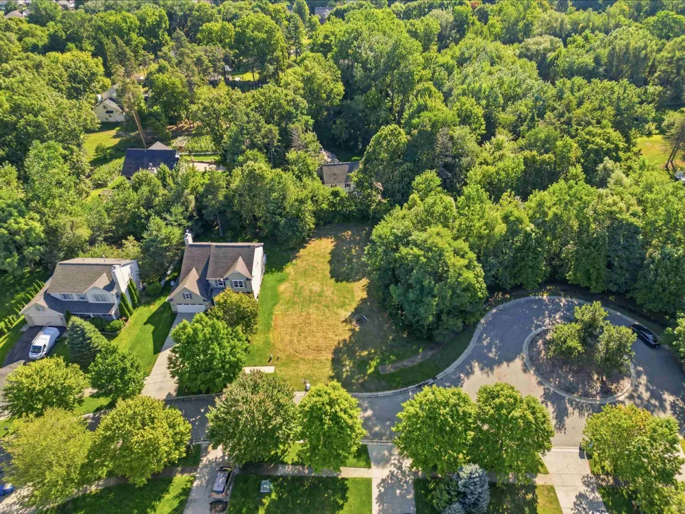 5 Donna Court Waterford Charter Township, MI 48329