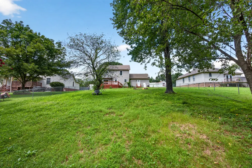 735 Cloud Dr Clarksville, TN 37043