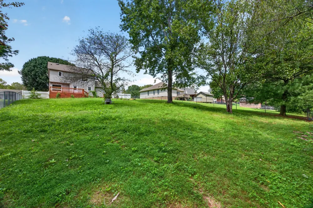 735 Cloud Dr Clarksville, TN 37043