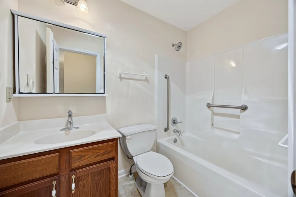 735 Cloud Dr Clarksville, TN 37043