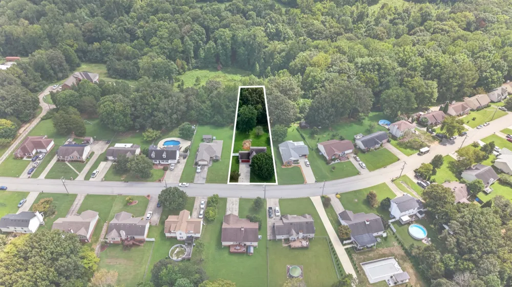 735 Cloud Dr Clarksville, TN 37043