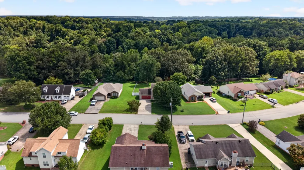 735 Cloud Dr Clarksville, TN 37043