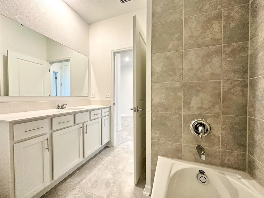 719 GROVE STREET Winter Haven, FL 33881