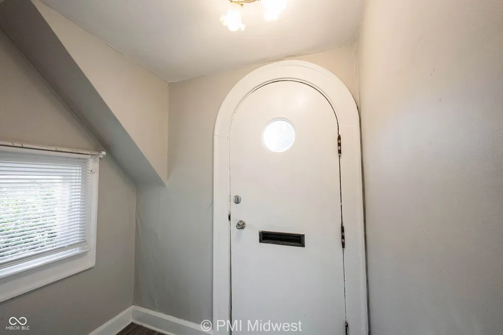 4058 Illinois Street Indianapolis, IN 46208