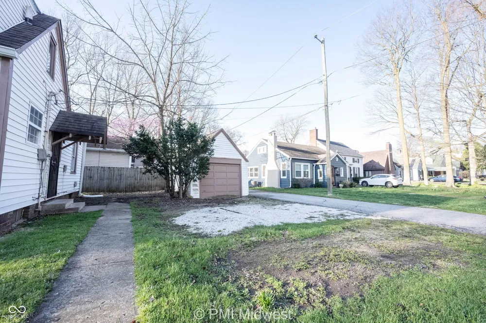 4058 Illinois Street Indianapolis, IN 46208
