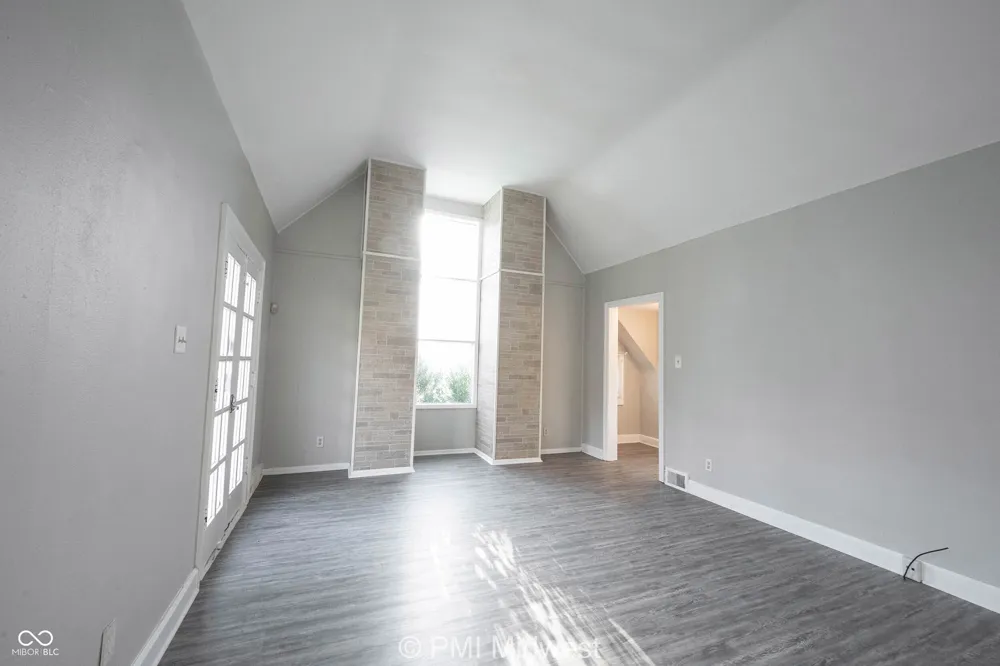 4058 Illinois Street Indianapolis, IN 46208