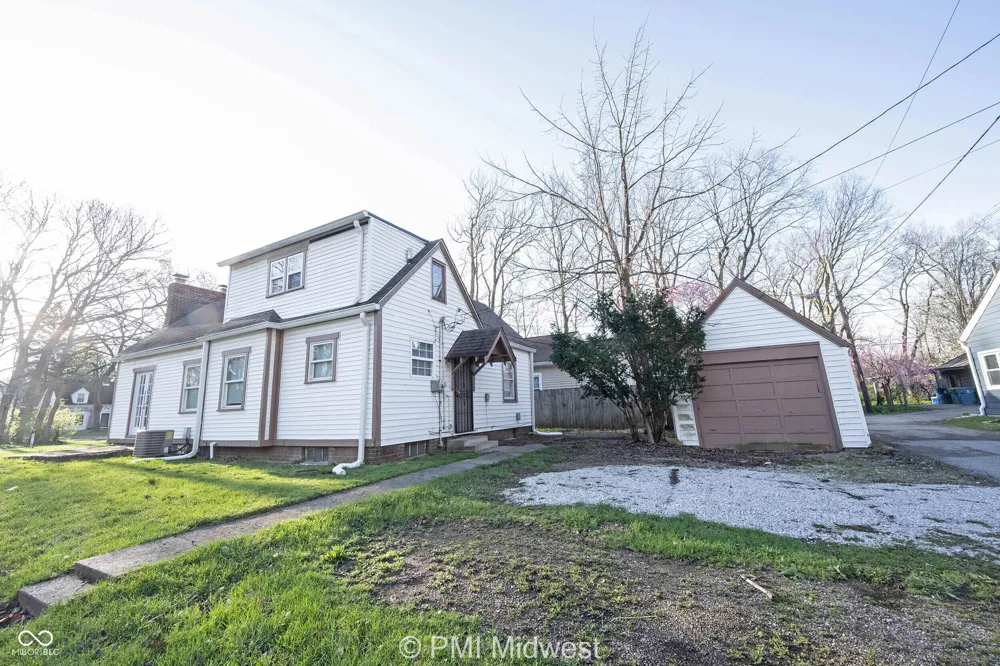 4058 Illinois Street Indianapolis, IN 46208