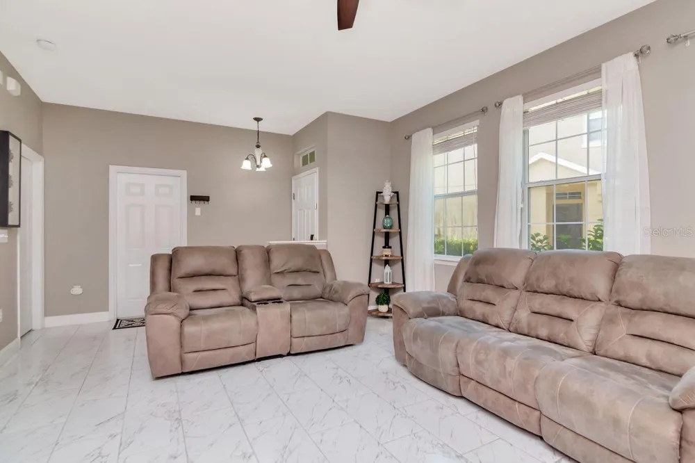 8880 MOONLIT MEADOWS LOOP Riverview, FL 33578