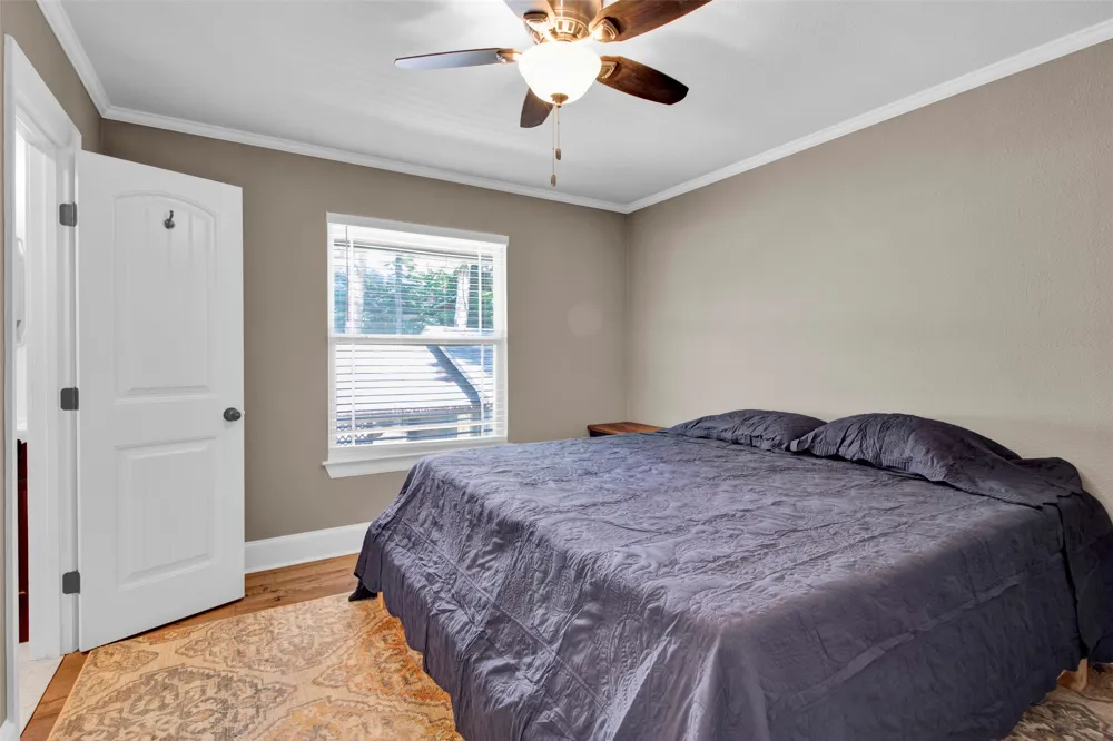 1407 Lakeshore Hideaway, TX 75771